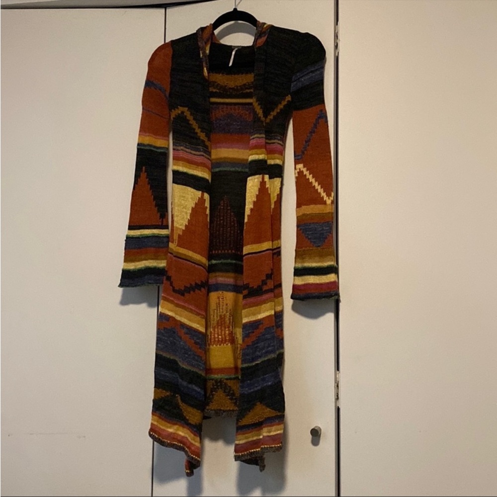 EUC XS FREE PEOPLE AZTEC PRINT DUSTER CARDIGAN SWEATER 70’s VIBE